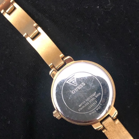 Guess gold watch - Picture 5 of 6